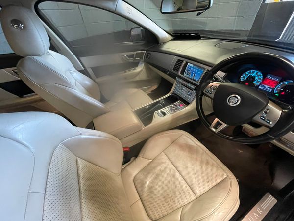 Jaguar XF S 3Ltr V6 Diesel  ** Low Klms ** 360650854