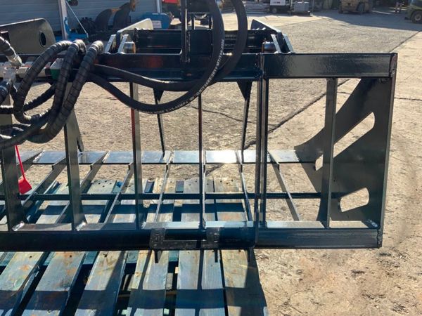 UNUSED SKID STEER GRAPPLE BUCKET......299 360684015