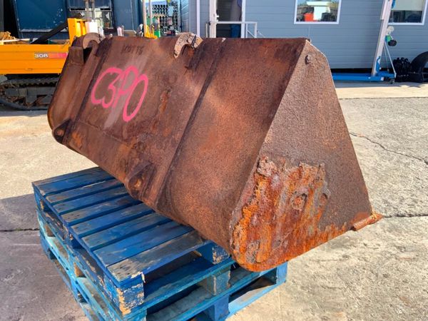 90"  JCB TELEPORTER LOADING BUCKET.....C3PO. 360683847