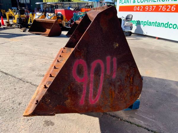 90"  JCB TELEPORTER LOADING BUCKET.....C3PO. 360683841