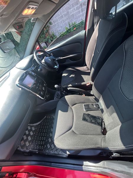 Renault Clio 2015 360694132