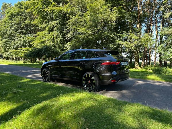 Jaguar F-Pace 2016 R Sport AWD 360696913