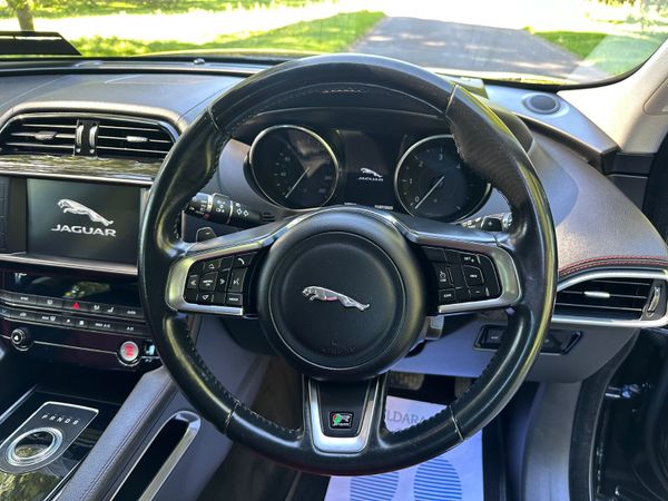 Jaguar F-Pace 2016 R Sport AWD 360697043