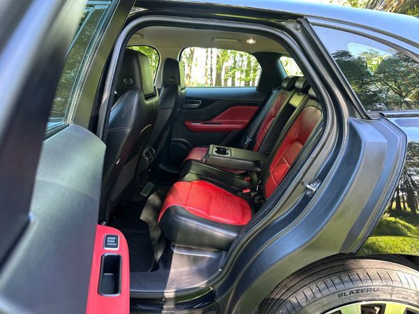 Jaguar F-Pace 2016 R Sport AWD 360697127