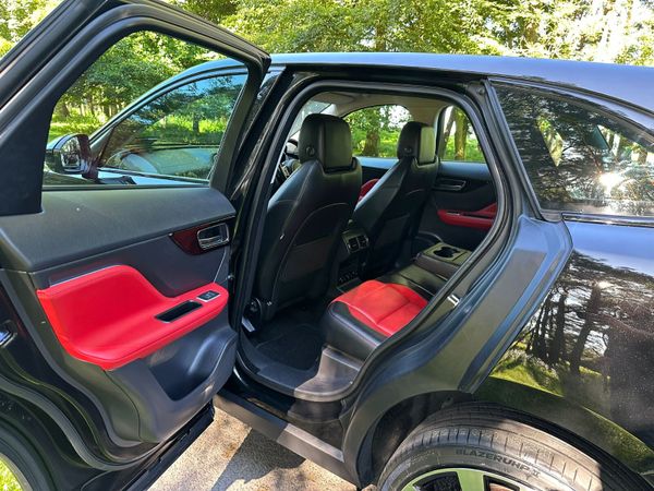Jaguar F-Pace 2016 R Sport AWD 360697137