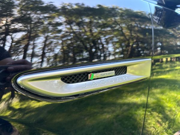Jaguar F-Pace 2016 R Sport AWD 360697220
