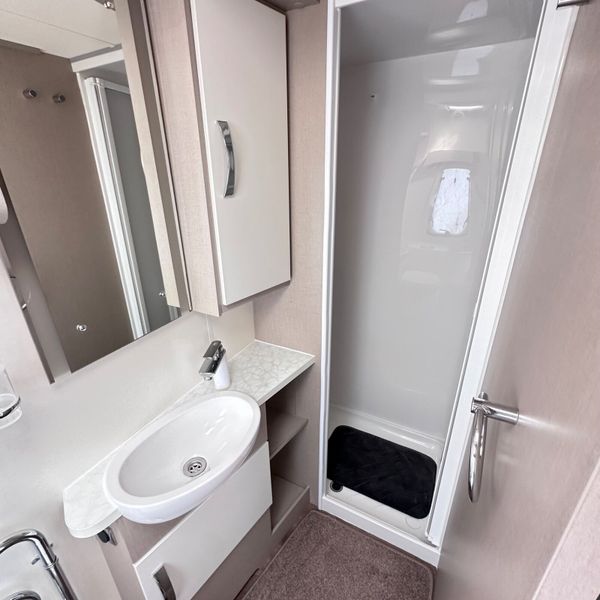 ✨STUNNING STERLING ECCLES 4 BERTH FIXED BED✨ 360698464