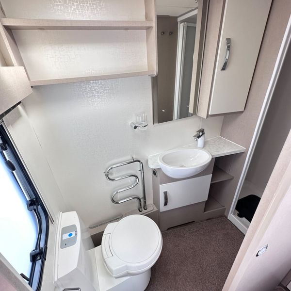 ✨STUNNING STERLING ECCLES 4 BERTH FIXED BED✨ 360698466