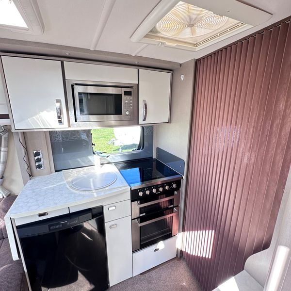 ✨STUNNING STERLING ECCLES 4 BERTH FIXED BED✨ 360698473