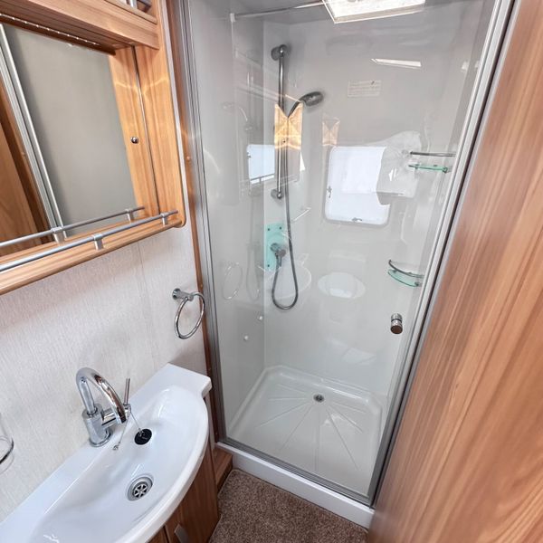 ✨LUNAR DELTA 4 BERTH ISLAND BED ✨ 360698769