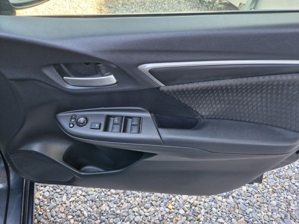 Honda Fit 1.5L Hybrid | Automatic | Heated Seats 360705725