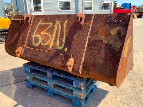 90" JCB TELEPORTER BUCKET......63n. 360702215