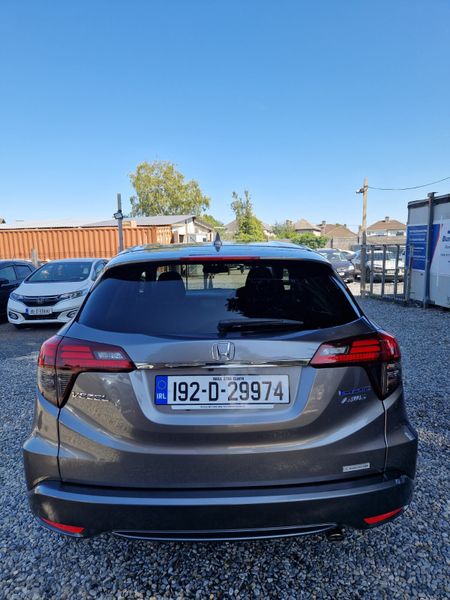 Honda Vezel 1.5L Hybrid|High-Spec|Low Miles 360715757