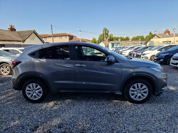 Honda Vezel 1.5L Hybrid|High-Spec|Low Miles 360715753