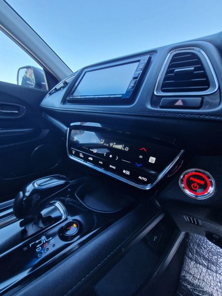 Honda Vezel 1.5L Hybrid|High-Spec|Low Miles 360715769