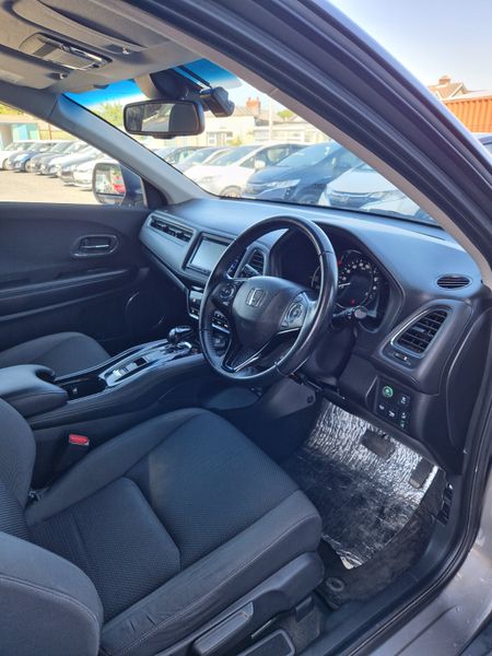 Honda Vezel 1.5L Hybrid|High-Spec|Low Miles 360715760