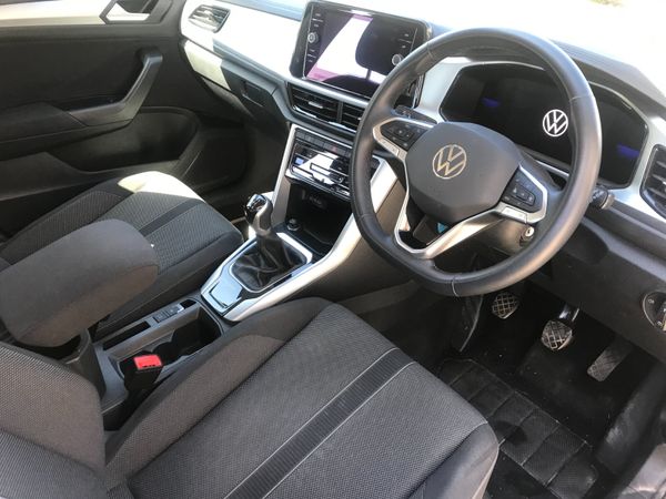 VOLKSWAGEN T-ROC 1.0L TSI PETROL LIFE... 360775703