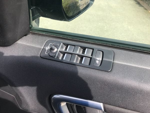 151 Land Rover Discovery Sport 2.2 Diesel 7 seater 360792701