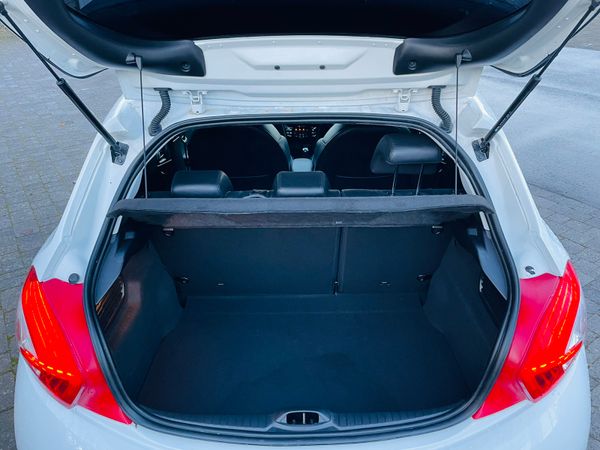 2014 PEUGEOT 208 1.2 AUTO PREMIUM MODEL 360827864