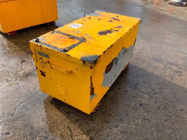 ARMORGARD CHEMBANK TOOL SAFE / LOCKBOX..1397 360837778