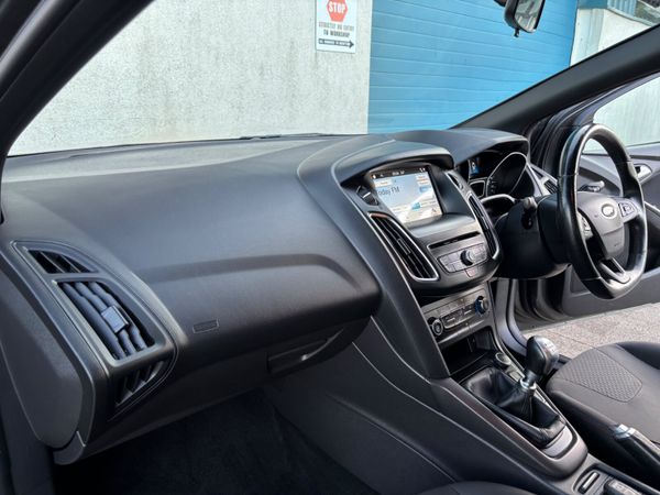 Ford Focus ST-Line 360845984