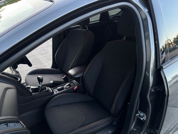 Ford Focus ST-Line 360845994