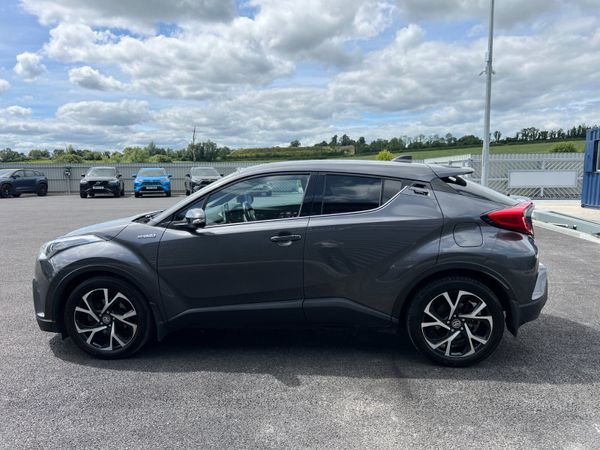 2018 (182) Toyota CH-R Design 1.8 CVT Hybrid 360840214