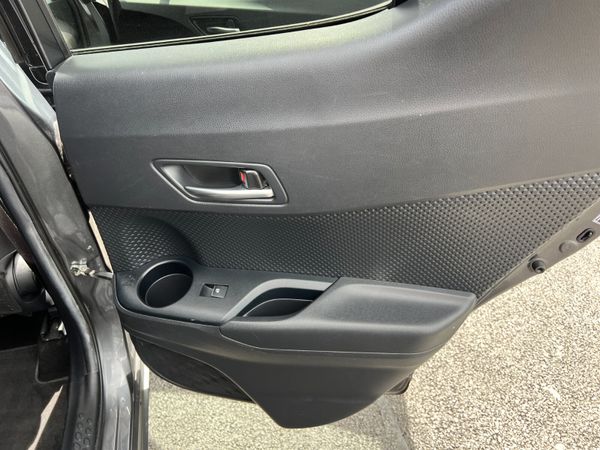 2018 (182) Toyota CH-R Design 1.8 CVT Hybrid 360840237