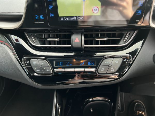 2018 (182) Toyota CH-R Design 1.8 CVT Hybrid 360840233