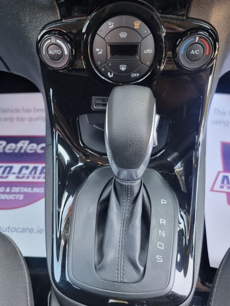 Ford Fiesta 2016 360859692