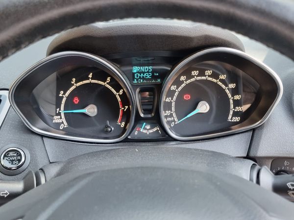 Ford Fiesta 2016 360859693