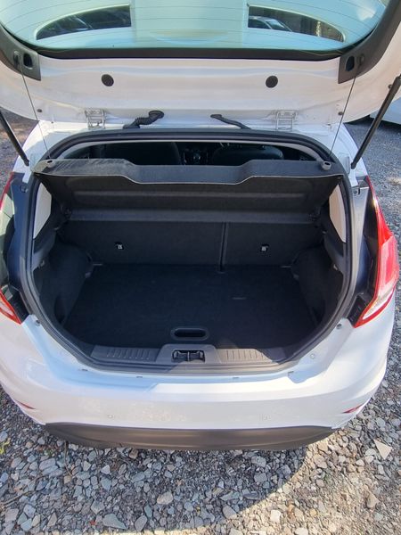 Ford Fiesta 2016 360859702