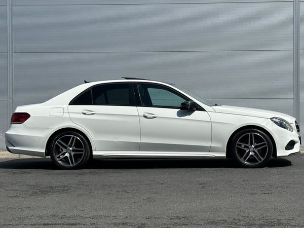 Mercedes-Benz E220d AMG Premium + 360863377