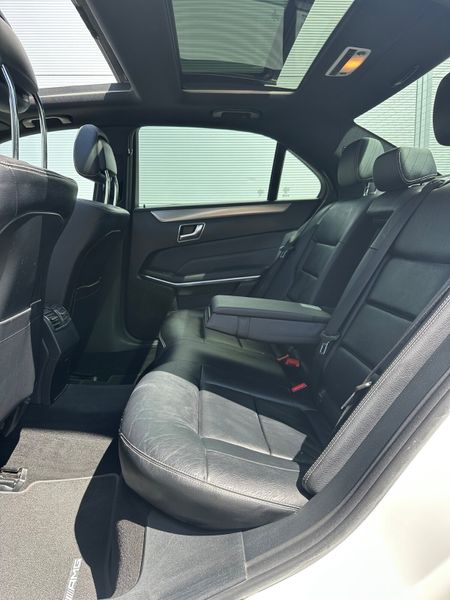 Mercedes-Benz E220d AMG Premium + 360863380