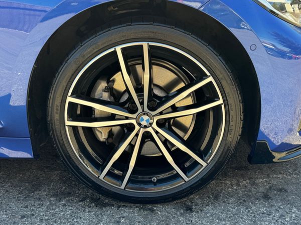 BMW 330e M-Sport Portimao Blue 360874736