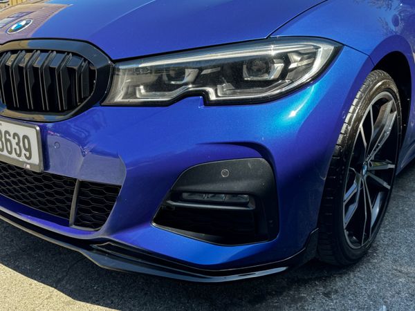 BMW 330e M-Sport Portimao Blue 360874737