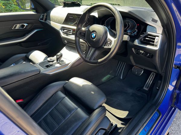 BMW 330e M-Sport Portimao Blue 360874738