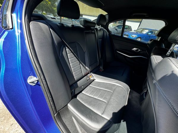 BMW 330e M-Sport Portimao Blue 360874749