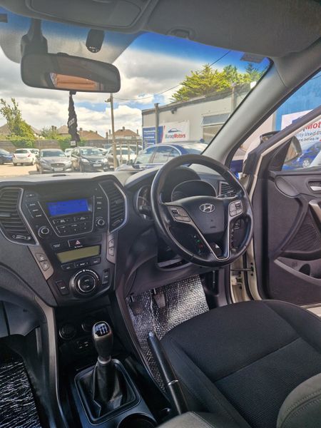 2016 Hyundai Santa Fe |7 Seater| Manual| Beige 360870304