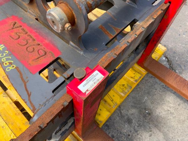 2023 DROMONE PALLET FORK ATTACHMENT.....3668. 360871949