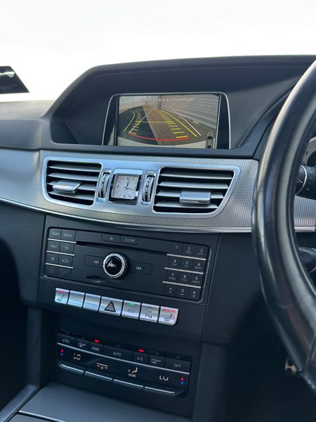 Mercedes-Benz E220d AMG Premium + 360895691