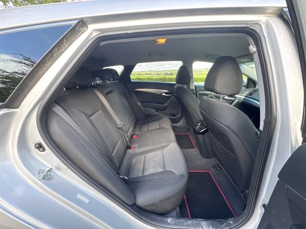 Hyundai i40 2015 SE NAV 1.7 Trade Sale 360897338