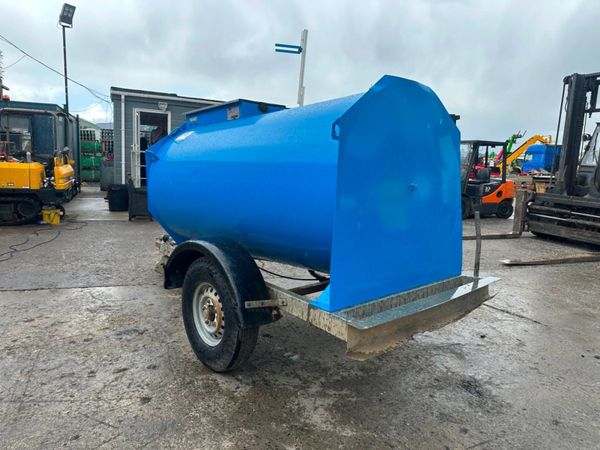 .2000 litre fuel bowser 360892790