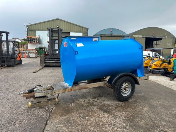 .2000 litre fuel bowser 360892792