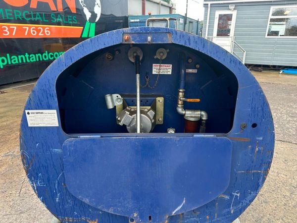 1000 LITRE FUEL PROOF FUEL BOWSER ....48W 360893125
