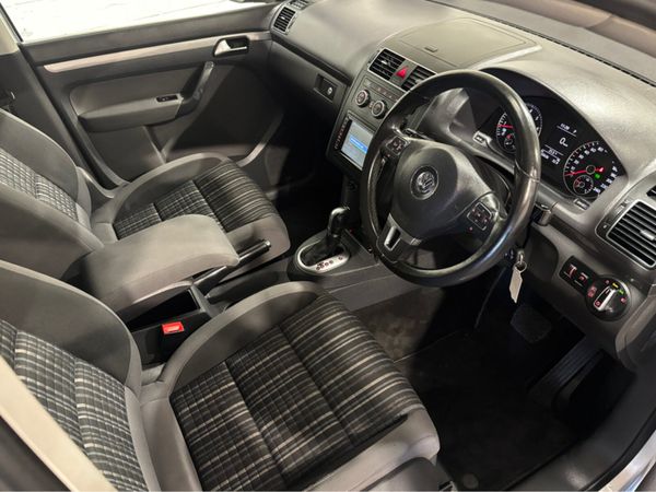 Volkswagen Touran CROSS 1.4 TSI 7 SEATER AUTO 360903554
