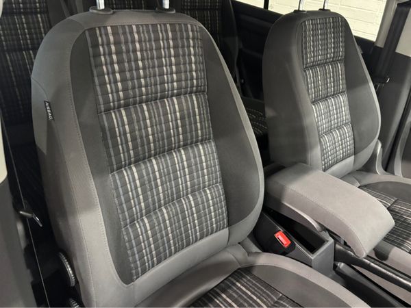 Volkswagen Touran CROSS 1.4 TSI 7 SEATER AUTO 360903555