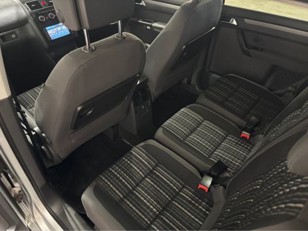 Volkswagen Touran CROSS 1.4 TSI 7 SEATER AUTO 360903561