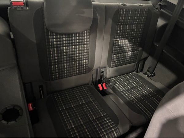 Volkswagen Touran CROSS 1.4 TSI 7 SEATER AUTO 360903563