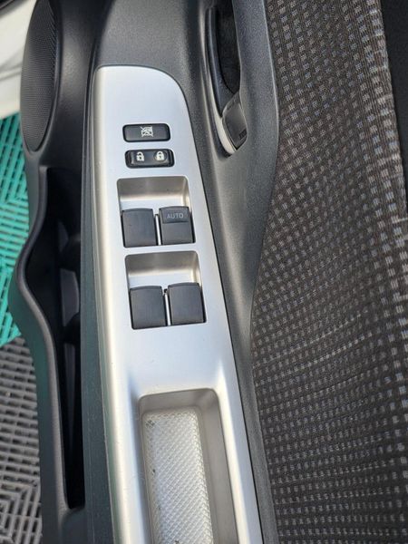 2015 Toyota Vitz Terra Automatic VVTI 360940928